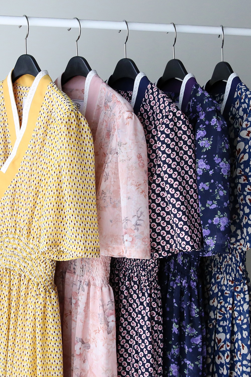 Ylang Short Sleeve Hanbok Dress [5 Pieces]