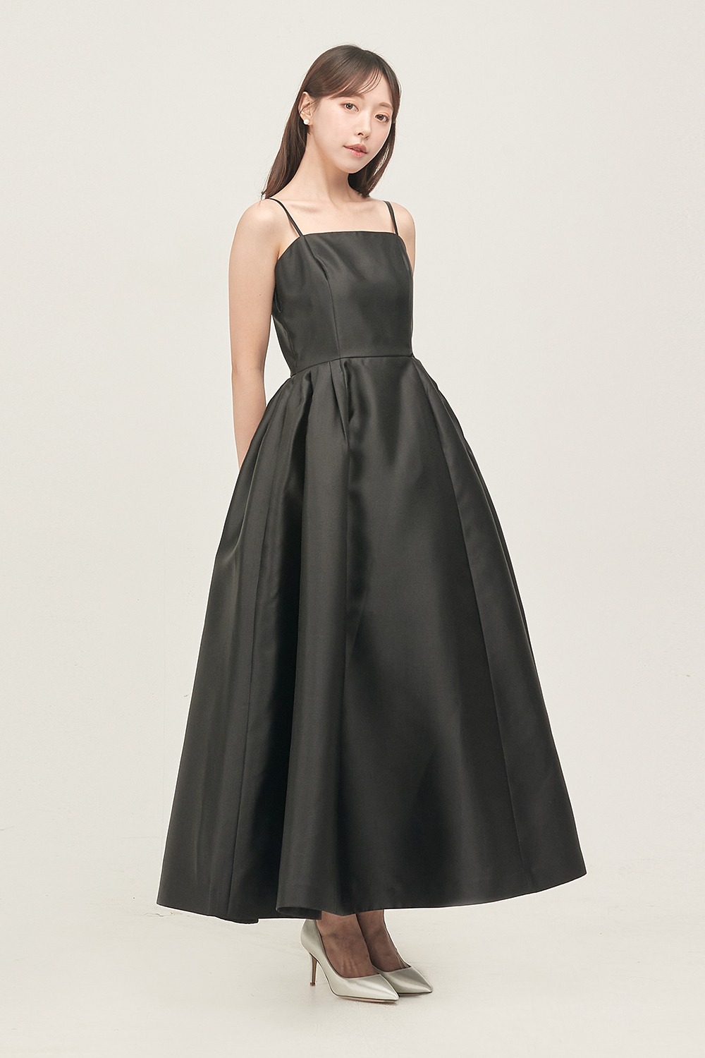Mikado Pleated Dress [Black]